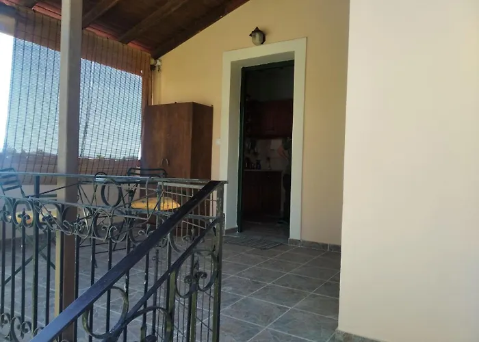 Appartement Kiki Lefkímmi